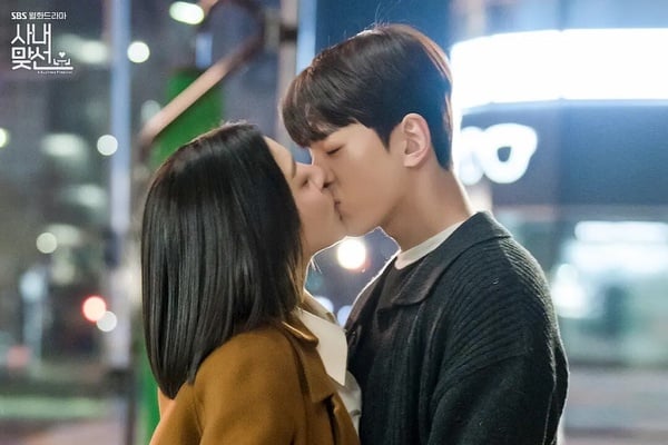 近三年登顶Netflix全球第一韩剧竟只有12部！《欢迎来到王之国》霸榜3周，这部高达9周-23