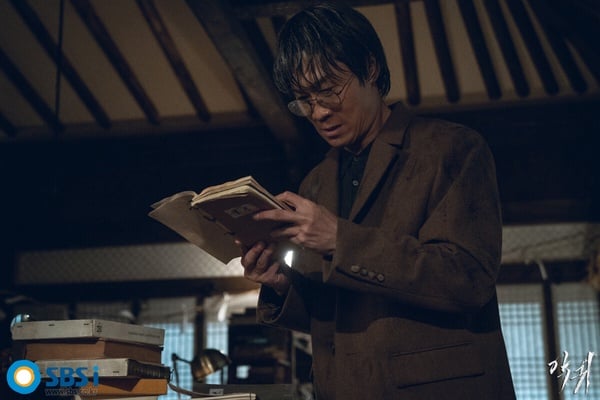 《惊奇的传闻2》7位实力派配角！《禹英祦》姜其永演恶鬼超反差，马主席是《王之国》的他-15