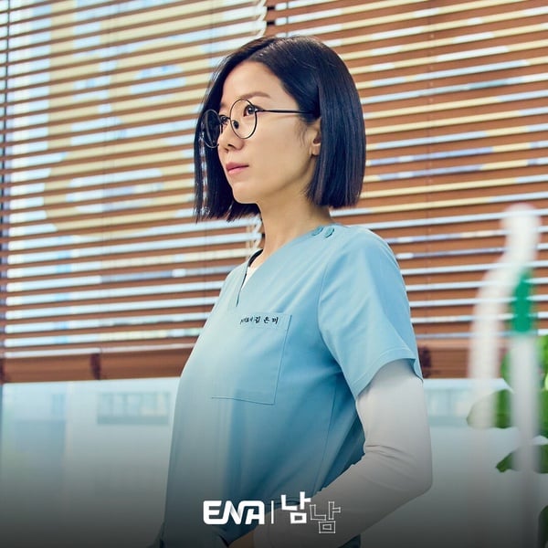 热播韩剧“首播收视”排行TOP6！《惊奇的传闻2》登第三，南宫珉《恋人》创纪录却输这部-1