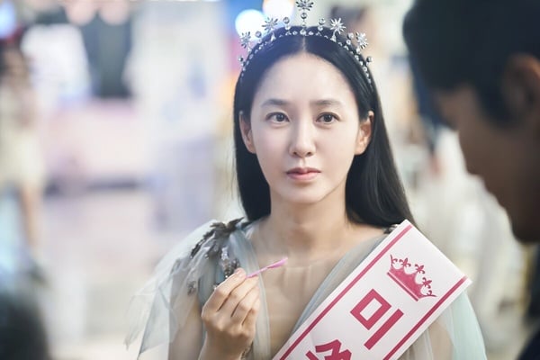 八月韩剧演员热度TOP10！《超异能族》高允贞仅第8，安恩真第4输金所泫，冠军真的红-7
