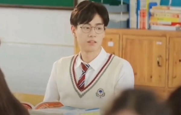 8部“选角如今看来超神奇”超烂国产剧！《遇龙》王鹤棣邓为，杨颖这部路过的檀健次都红了-24