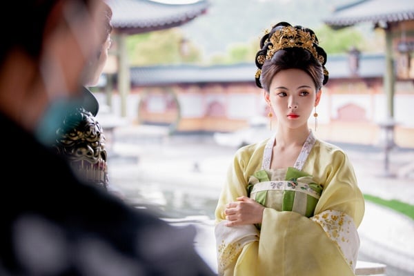 2023古装剧9位“古装获高度好评”95花！《云之羽》虞书欣被艳压？周也真美翻，她最可惜-9