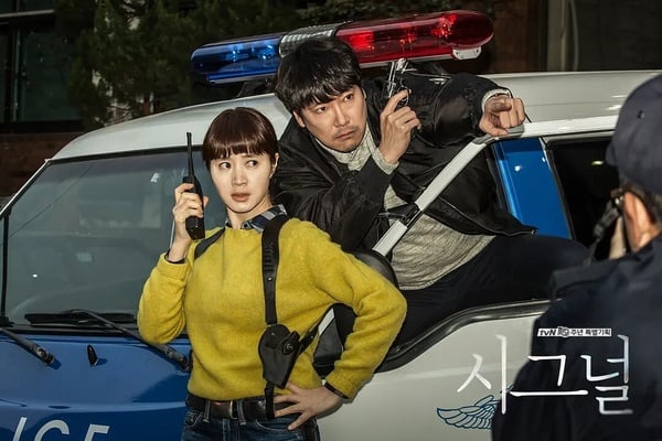网评8部“人生必看韩剧”！《信号》经典难超越，赵寅成不仅《超异能族》这部也很神-17