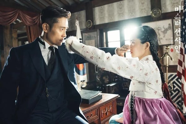 网评8部“人生必看韩剧”！《信号》经典难超越，赵寅成不仅《超异能族》这部也很神-13