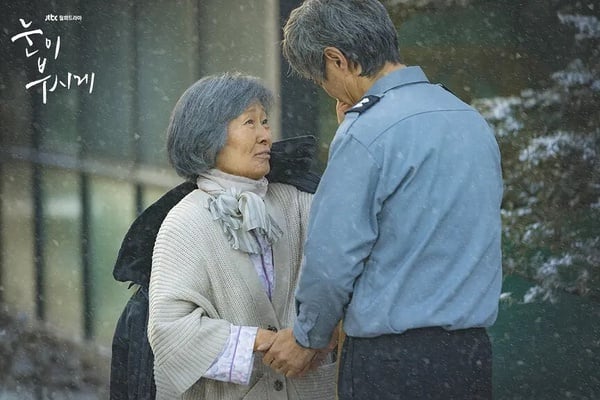 网评8部“人生必看韩剧”！《信号》经典难超越，赵寅成不仅《超异能族》这部也很神-11