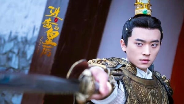 古装剧《云之羽》8位演员青涩旧照！虞书欣可爱，卢昱晓&陈都灵是真美，张凌赫变帅好多-14