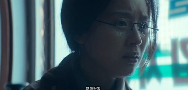 《超异能族》7个剧情秘密！美贤换眼镜藏巧思，美贤何时最想斗植？韩孝周答案藏洋葱-5