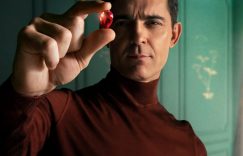 Netflix确定推《纸钞屋》柏林外传！故事线落在教授抢案前？缩略图
