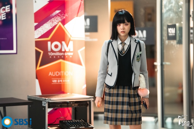 韩剧《七人的逃脱》10大毁三观“狗血剧情”！学校产子嫁祸好友？亲妈为钱掐死女儿？-2