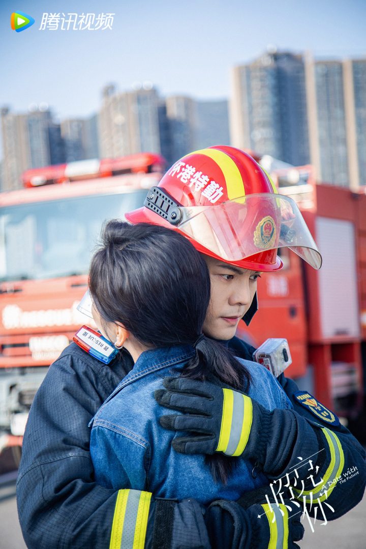 国产剧10位消防员帅男友！《他从火光中走来》黄景瑜、王子奇皆上榜，网推：可组团出道-7