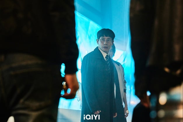18禁韩剧《恶人传记》10大剧情演员！“金英光”最帅黑道反派，携手视帝申河均-16