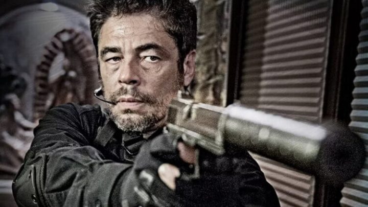 《边境杀手3》要来了！本尼西奥·德尔·托罗确认回归，罢工结束后将继续制作