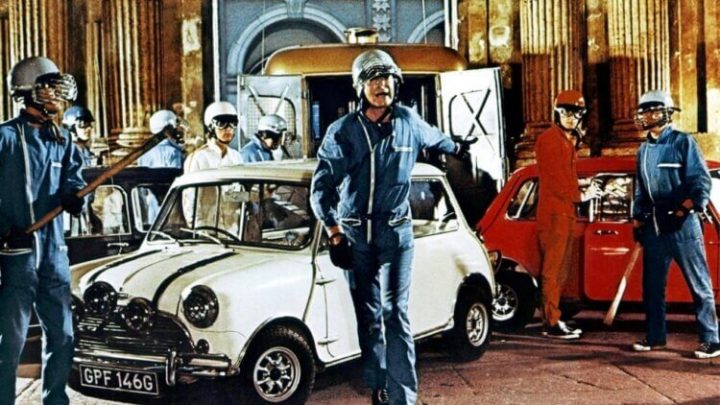 《偷天换日》上映20周年纪念：难得成功的重制电影，如何克服种种困难成为2000年代劫盗电影经典？