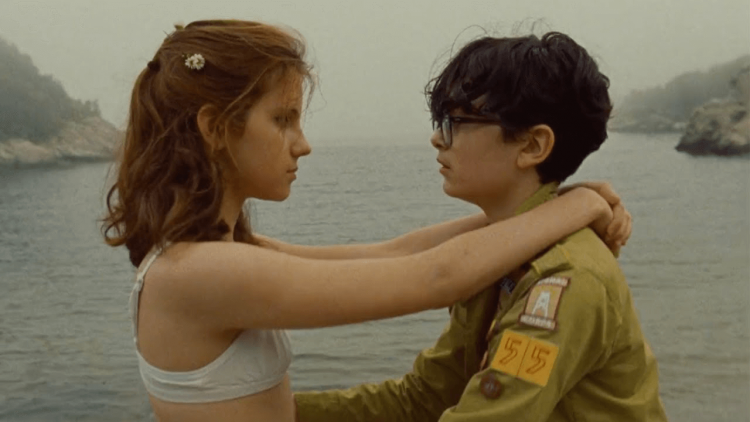 《月升王国》上映10周年：韦斯·安德森的青春奇幻异想，都诉诸在这座小岛上