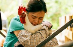 刘品言主演的电影「莎莉」幕后花絮曝光，演员与800只鸡对戏缩略图