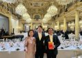 郎朗与父母共同出席中法招待晚宴，41岁罕见合影缩略图