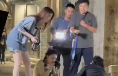 那英被向佐推倒了？别担心，只是游戏一场！缩略图