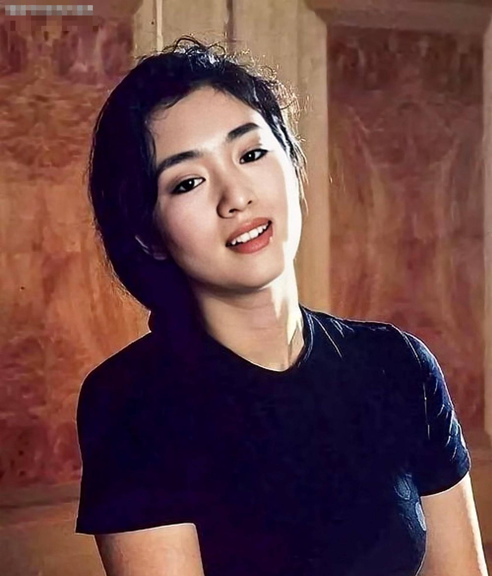 张艺谋和巩俐要结婚了，结果冒出个第三者来搅局！