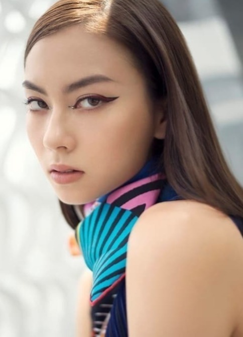 朴叙俊恋情大公开？与小10岁女友甜蜜恋爱中！