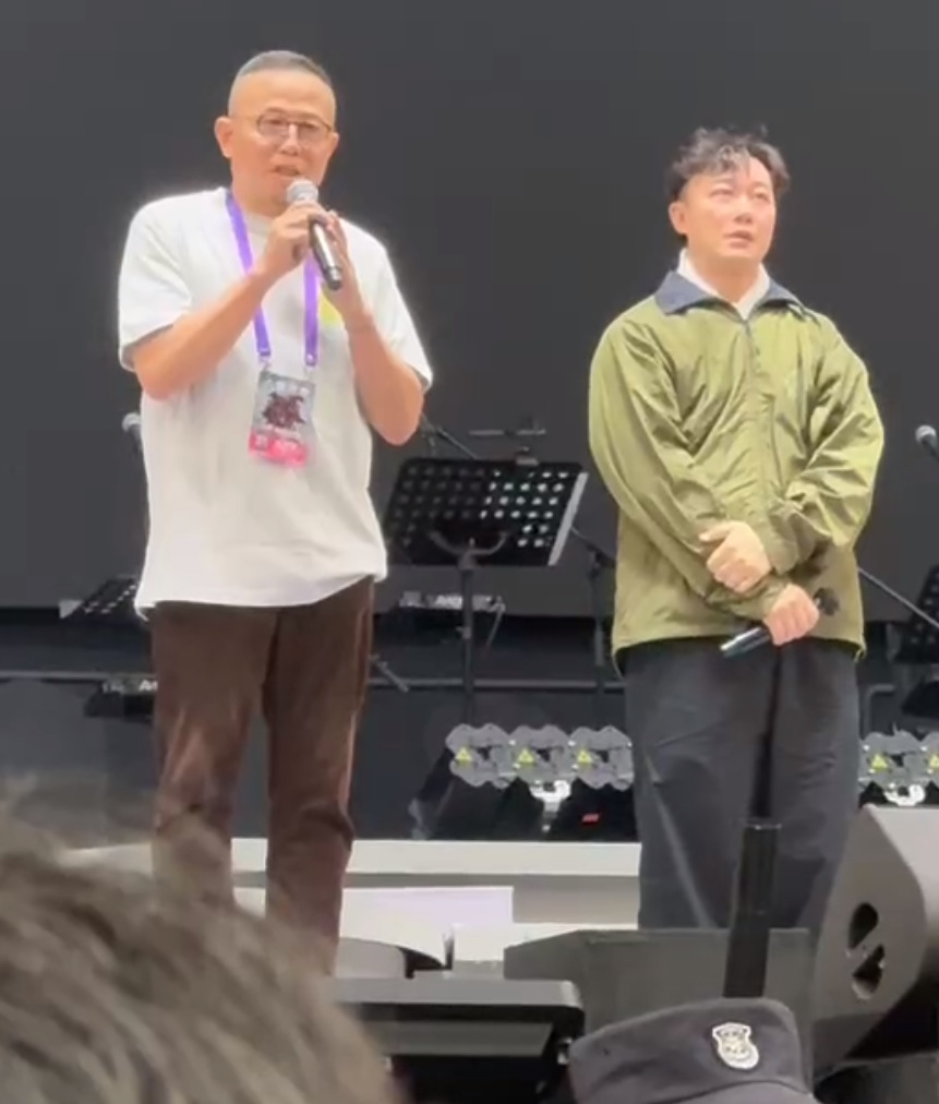 Eason陈奕迅喉咙不适，杭州演唱会延期，发文致歉：让你们失望了，医生说得休息