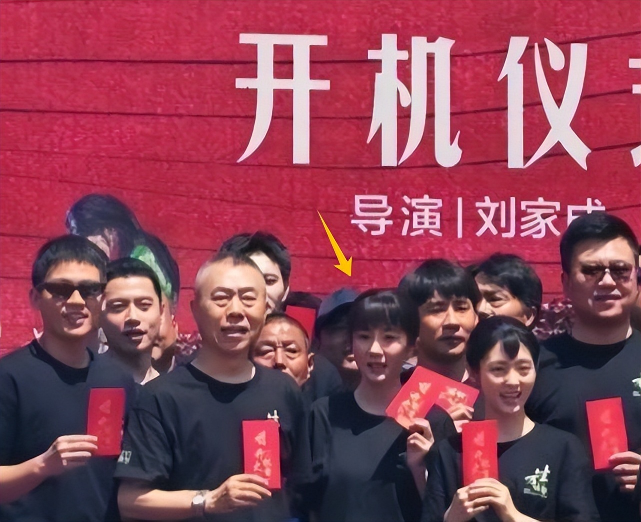 别装了，农村妇女！杨幂、赵丽颖、殷桃一比，谁强谁弱一目了然！
