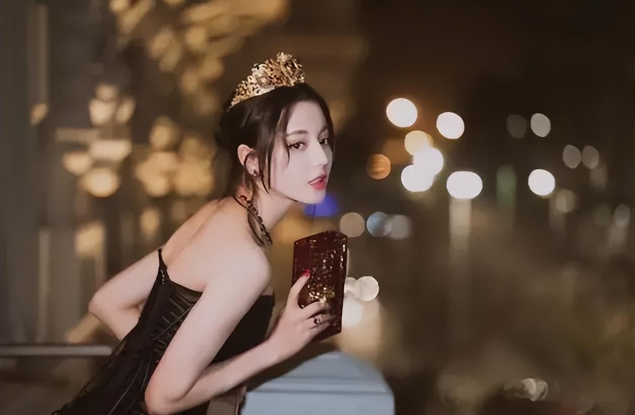 热巴的身材，到底撩动了谁的心弦？