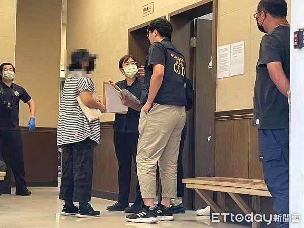 唐治平失联，73岁老母亲被发现在社区楼顶，尸检当天只有表妹到场