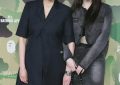 56岁的邱淑贞和女儿沈月一起亮相，沈月的颜值一点也不输给妈妈！缩略图