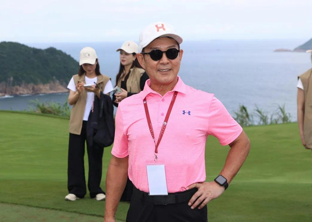 元彪粉丝求签名被拒，粉丝怒了：随你怎么说！
