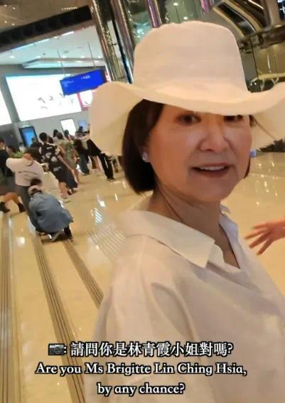 69岁的林青霞意外现身，网友：太接地气了！