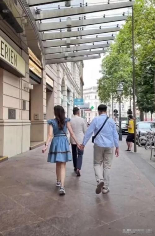 李嘉欣晒出奥地利家庭乐，老公许晋亨帅气亮相，12岁儿子身高出众！