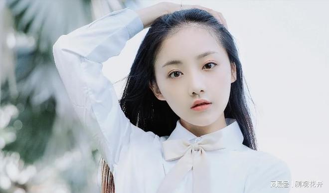 张雨绮和吴佳怡演花魁，年龄差8岁但气质大不同！