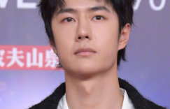 微博电影夜，蒋勤勤不笑也美，身材火辣抢镜全场缩略图