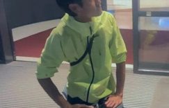 46岁男星求职心切，母亲离世三周仍难掩悲伤缩略图
