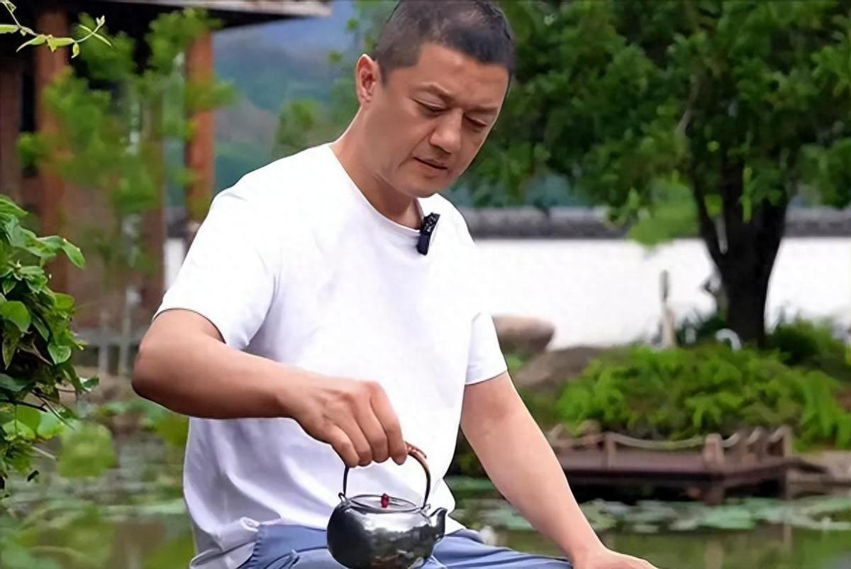 王菲的担忧成真了，海哈金喜说出了真相，李亚鹏的秘密终于大白于天下！
