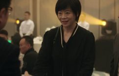看了一集就彻底迷上了，邓家佳一亮相，都市剧瞬间炸了！缩略图