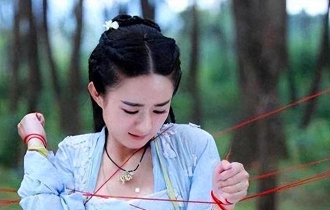 导演，你这是在玩特效大杂烩、台词拼图游戏吗？这剧情侮辱观众智商，你是认真的？