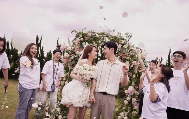 欧阳龙求婚大作战，女儿欧阳妮妮也来凑热闹！
