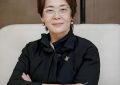 央视女神，一手打造韩红，59岁感情世界依旧神秘如谜！缩略图