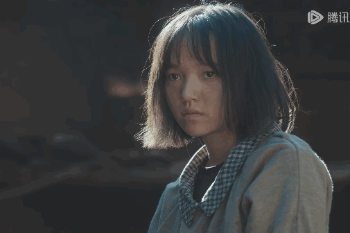 花开得正艳：小姑娘揭了多少大明星的底？来看看啥叫真正的少女风范！