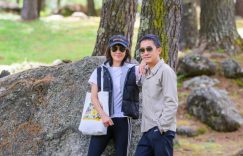 梁朝伟和刘嘉玲16年后重回不丹结婚地，大方分享甜蜜照片缩略图