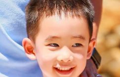 陈小春儿子Jasper英文聊上海，住了三年超适应缩略图
