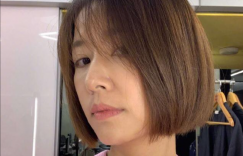 林心如剪了短发换新颜，素颜穿衬衫美得像变了个人缩略图