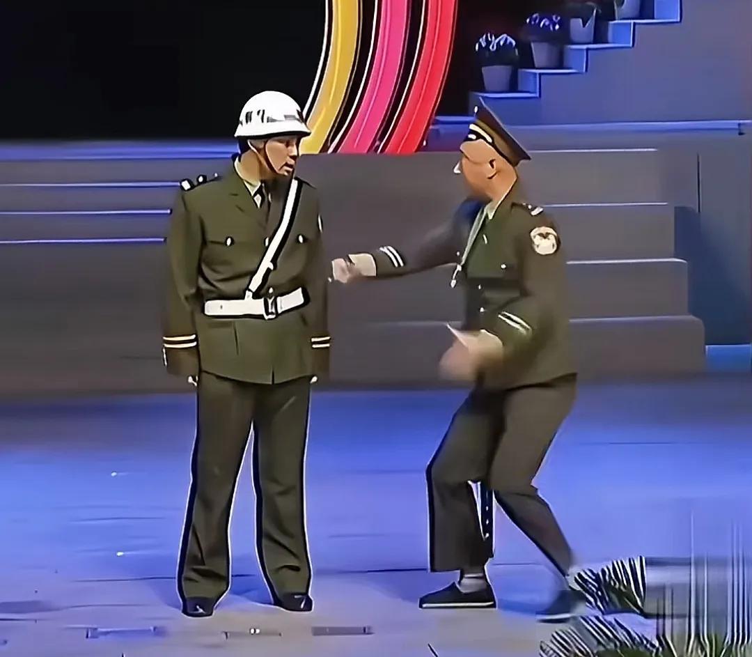 陈佩斯和朱时茂30年后再聚首，俩大爷都激动得眼圈红了！