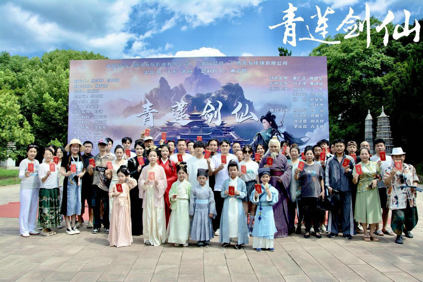 洛宽当上青春之光成长计划代言人，全面发展展现全能风采