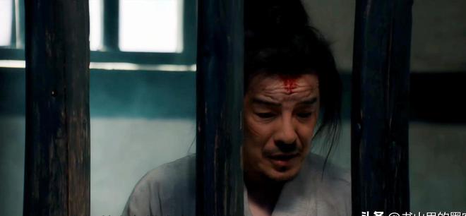 萧逸水这反派太惨了：初恋成了别人老婆，情敌变恩人，自己还蹲了监狱！
