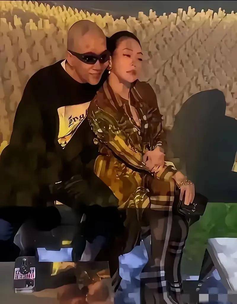 中国知名作家对具俊晔喊话：别操心孩子抚养权了，赶紧回韩国吧！