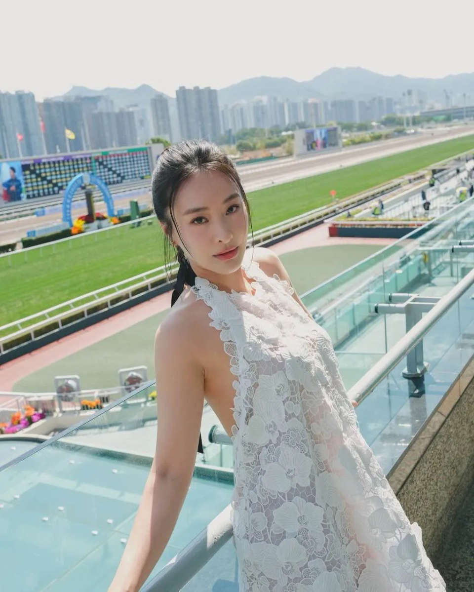 TVB小花陈滢逆袭！减肥成功美炸天，露背装惊艳全场