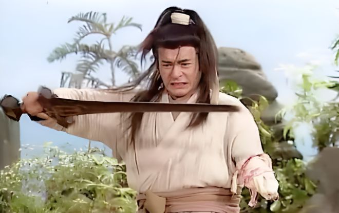 怪不得小龙女主动表白，杨过却拒绝了她，他断臂后终于说了自己爱的是谁