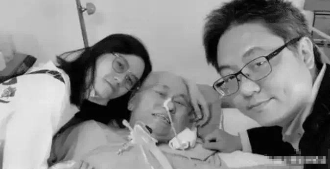爷孙恋女主角又出新招！把李坤城账号都注销了，她爸都懵圈了这是在干嘛
